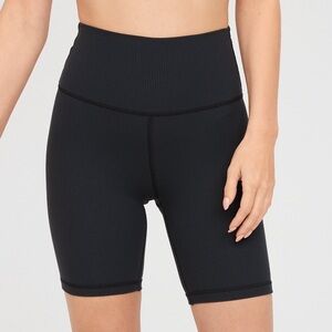 OFFLINE By Aerie Ribbed 7" Bike Short